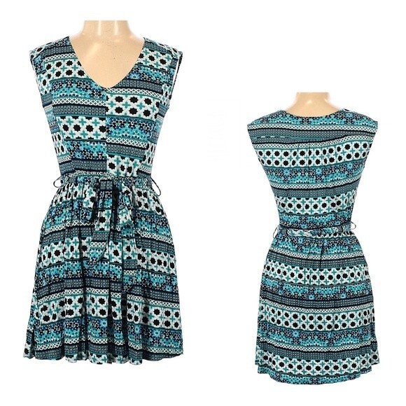 Francesca’s Blue Rain boho print belted dress size small - Picture 1 of 6